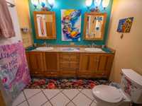 House 2828043093