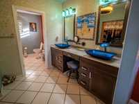 House 2828043128