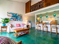 House 2828677744