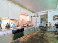 House 2828677690