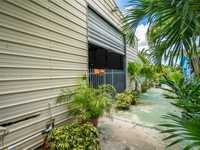 House 2830907295