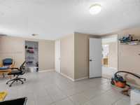 House 2830907292