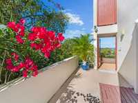 House 2834481585