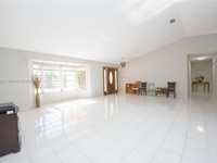 House 2836320760