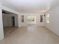 House 3025914746