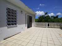 House 3025914782