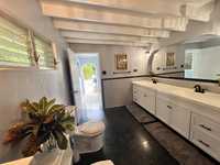 House 2964082198