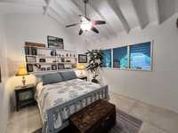 House 2964082204