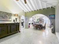 House 2964082381