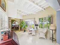 House 2964082407
