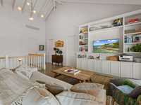 House 2843142747