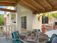 House 2841930125