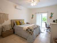 House 2967285306