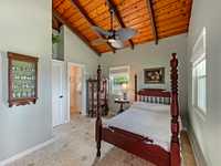 House 2878118037