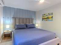 House 3025915795