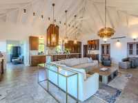 House 3025915954