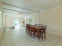 House 2850124137