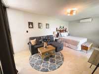 House 2852840043