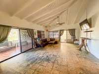 House 2879563018