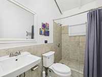 House 2879563898