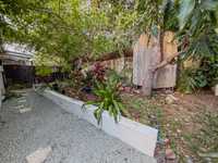 House 2879564123