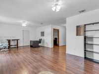 House 3118656324
