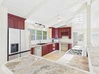 House 2953707543