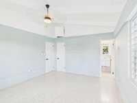 House 2953707747
