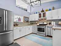 House 2868093572