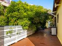 House 2868093918