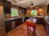 House 2866927016
