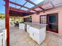 House 2893954081