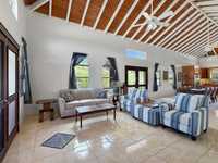 House 2893954124