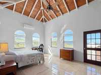 House 2893954571
