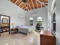 House 2893954583