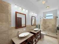 House 2893954676