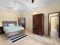 House 2893954765