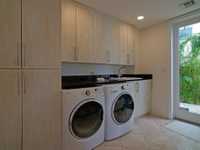 House 2928920957