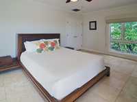House 2928921172