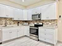 House 3020704572