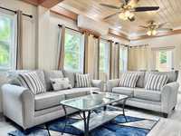 House 3020704640