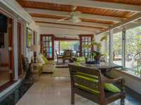 House 2886294640