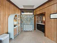House 2891441499