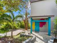 House 2891443175