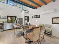 House 2891443433