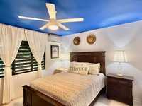 House 2893965086