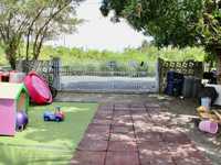 House 2895409241