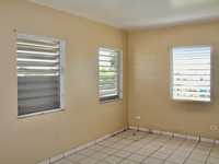 House 2895409725