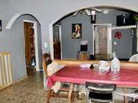 House 2895409281