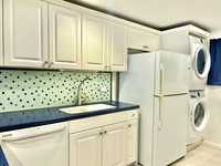 House 2895411072